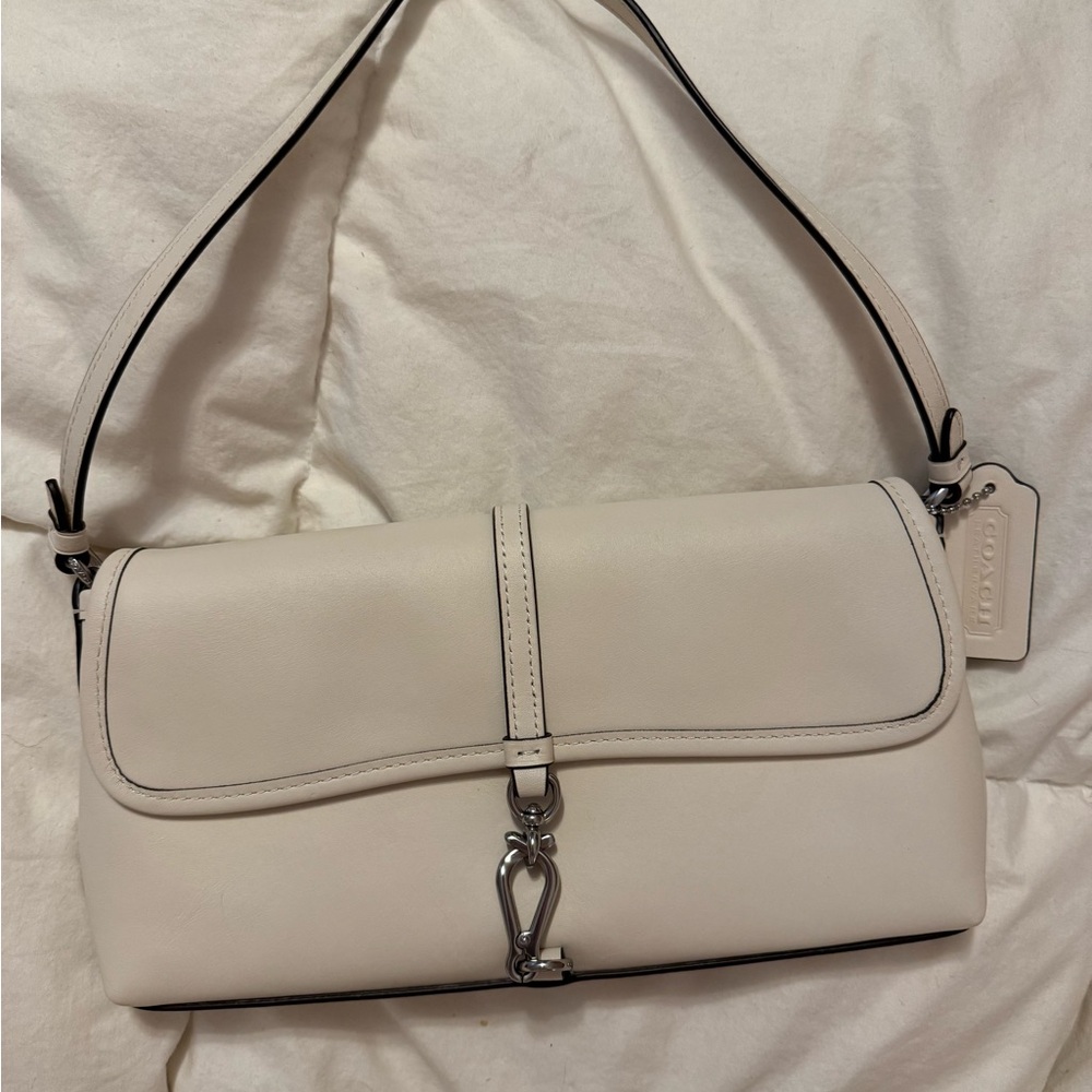 SOLD! Coach Hamptons Shoulder Bag